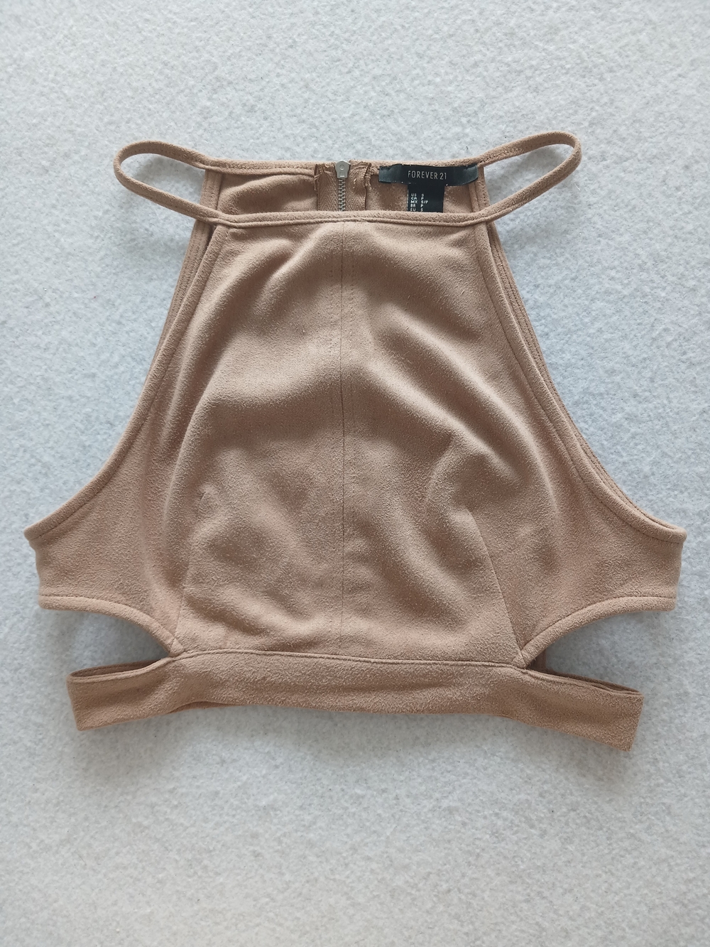 💫🩷3for20 Bundle Sale🩷💫 Forever 21 Beige Halter Cutout Bandeau Soft Crop Top